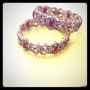 Bangle in golden and red